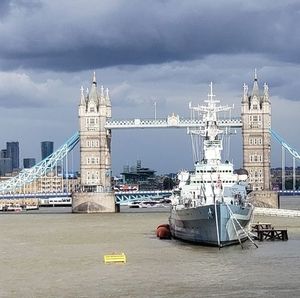 Meet your Posher, Simon